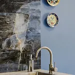 Blue House & Jacuzzi Apartman *