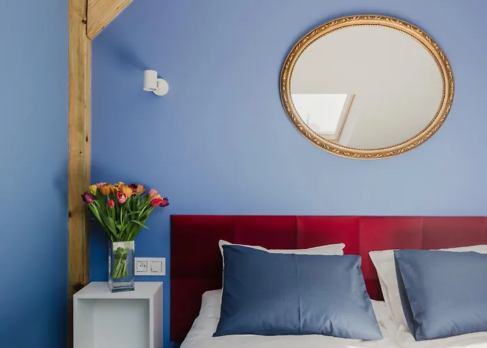 Blue House & Jacuzzi Апартаменты *