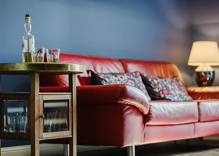 Blue House & Jacuzzi