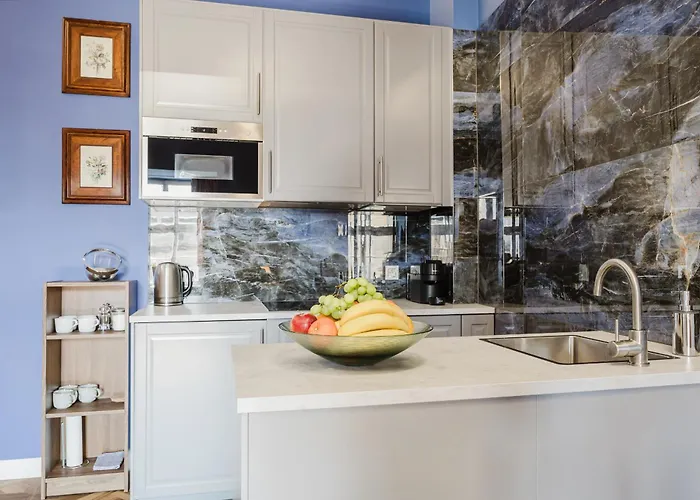 Апартаменты Blue House & Jacuzzi *